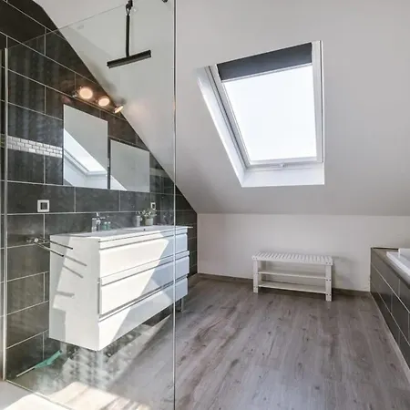 Huswell - Spacious House With Garden And Parking Σπίτι διακοπών *