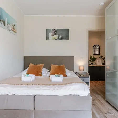Σπίτι διακοπών Huswell - Spacious House With Garden And Parking